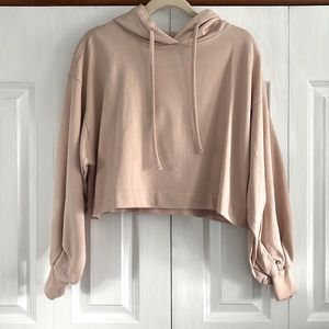 NWOT Zenana Cropped Hoodie sz M